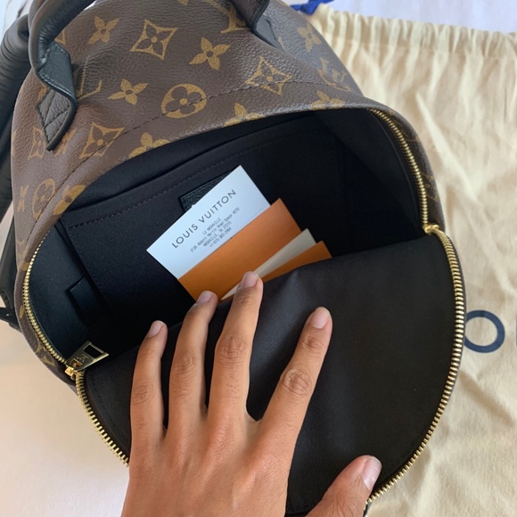 MAKE OFFER -NEW AUTHENTIC PALM SPRINGS BACKPACK PM - Picture 7 of 8